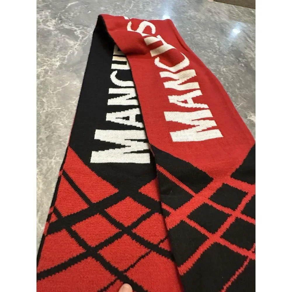 Manchester United (Premier League) Double Sided Winter Scarf 7.